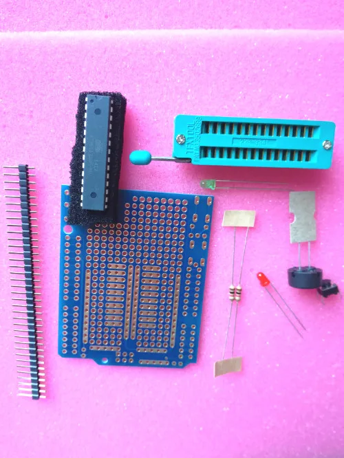 

462 AVR ISP programmer Shield Kit Atmega328P DIY Standalone AVR ISP Programmer Shield Kit - includes blank chip!