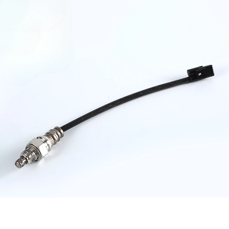 Applicable to Honda country four storm front eye CB190R fierce road fierce war eagle CBF190TR oxygen sensor