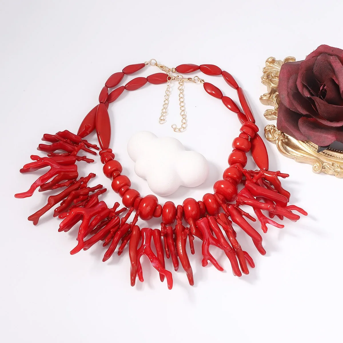 Crossborder sales of Bohemian style double layer wear resin coral necklace women's fashion personality plant red goth halloween