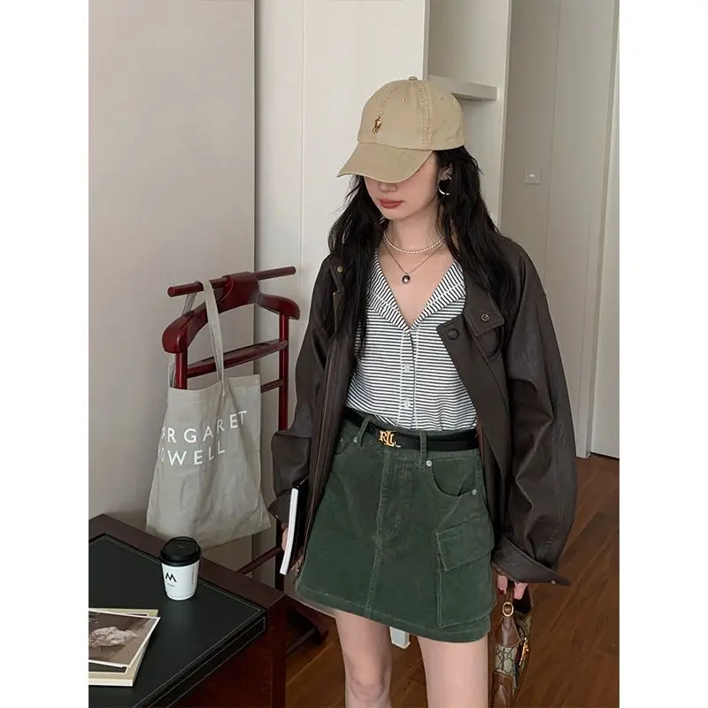 

Женская кожаная куртка оверсайз в американском ретро-стиле с длинными рукавами, спущенным плечом и молнией, высокое качество, осенняя, цвет темно-коричневый