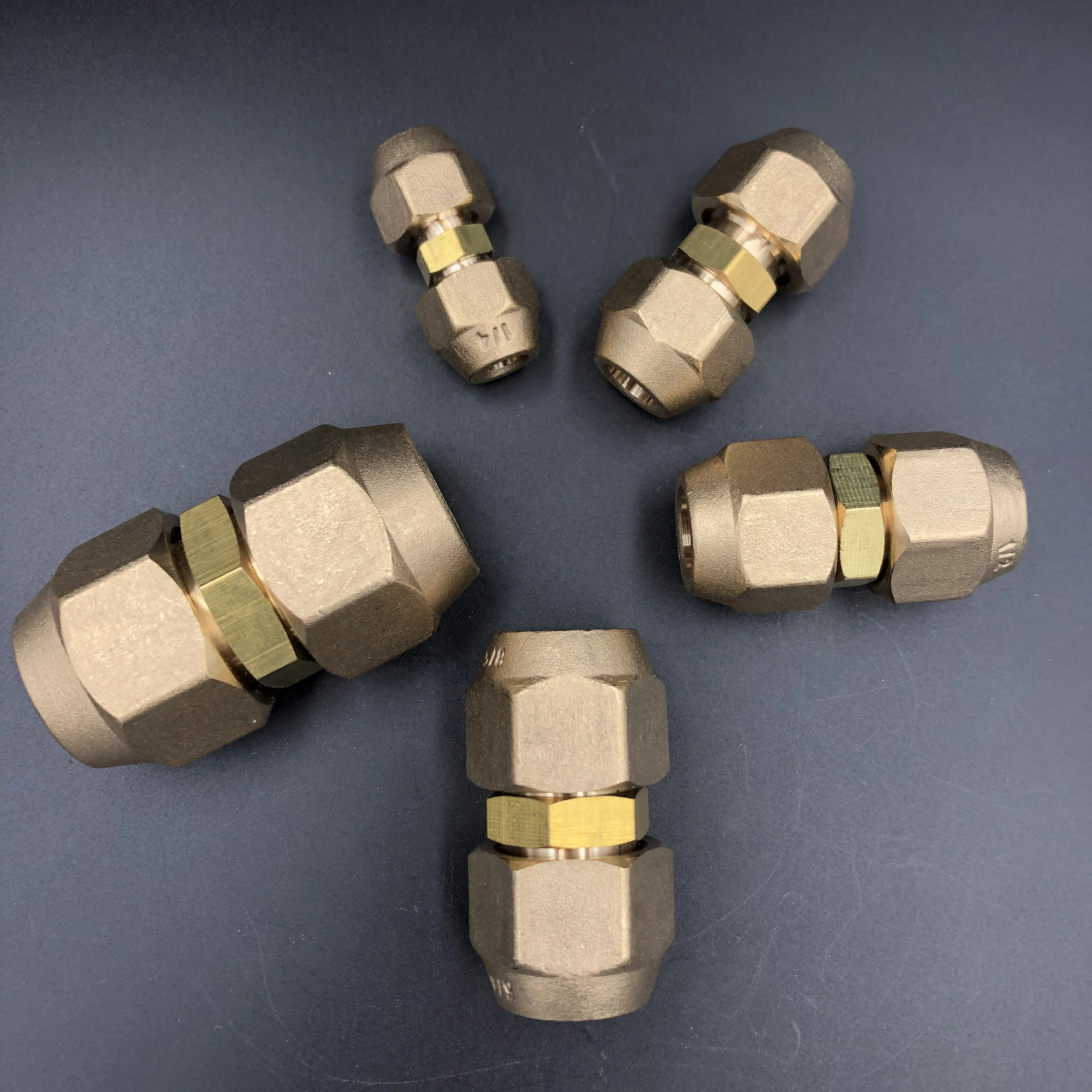 

Brass Air Conditioner Coupling Forged UNF Thread Male to Male Straight Flare Connector with Nut Pipe Fitting Adapter