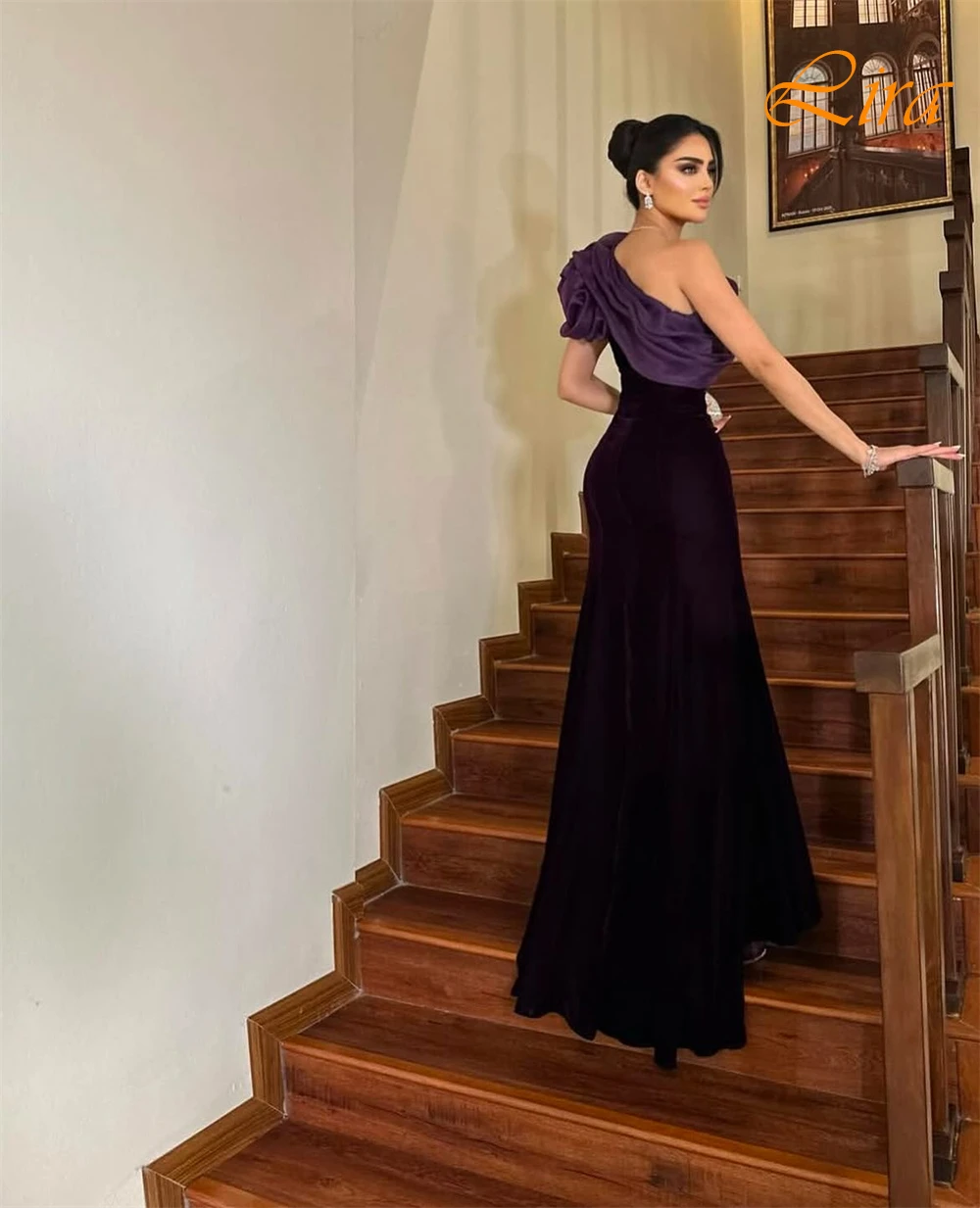 

Customized Graceful One Shoulder Evening Dress Exquisite Mermaid Velour Prom Dresses Luxury Contrast ColorBespoke Occasion Gowns