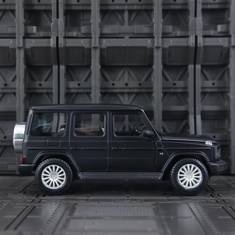 

Maisto 1:24 Simulation Mercedes Benz G500 2019 alloy car model ornament doors can be opened rich details, fine workmanship