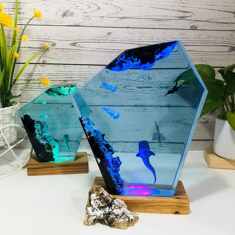 Seabed World Organism Resin Table Light Creactive Art Decoration Lamp Whale Diver Theme Night Light  USB Charge