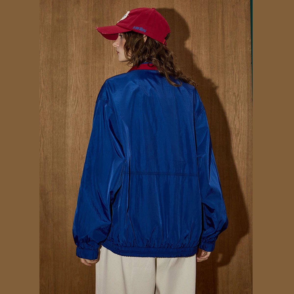 سترة رياضية كلاسيكية للسيدات لخريف 2025، معطف مرقع بألوان متعددة، ملابس خروج كبيرة الحجم، أنيقة رياضية