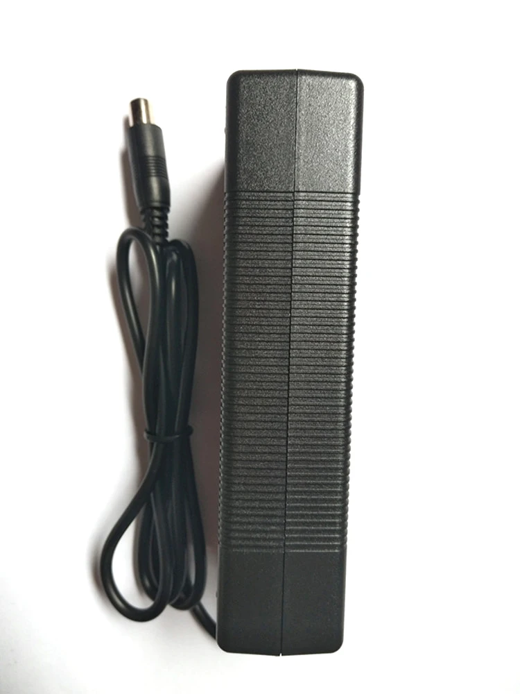 14,6 V 16,8 V 25,2 V 29,2 V 29,4 V 43,8 V 54,6 V 54,75 V 58,4 V 58,8 V 71,4 V 84V 2A Lithium-Ionen-Ladegerät DC 8,0mm