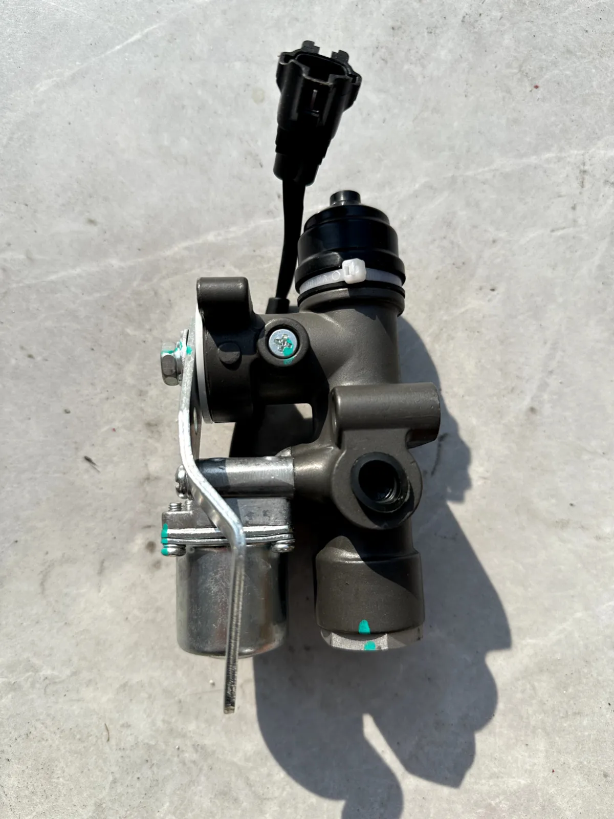 FOR HINO 700 PROFIA AIR SPRING HEIGHT VALVE