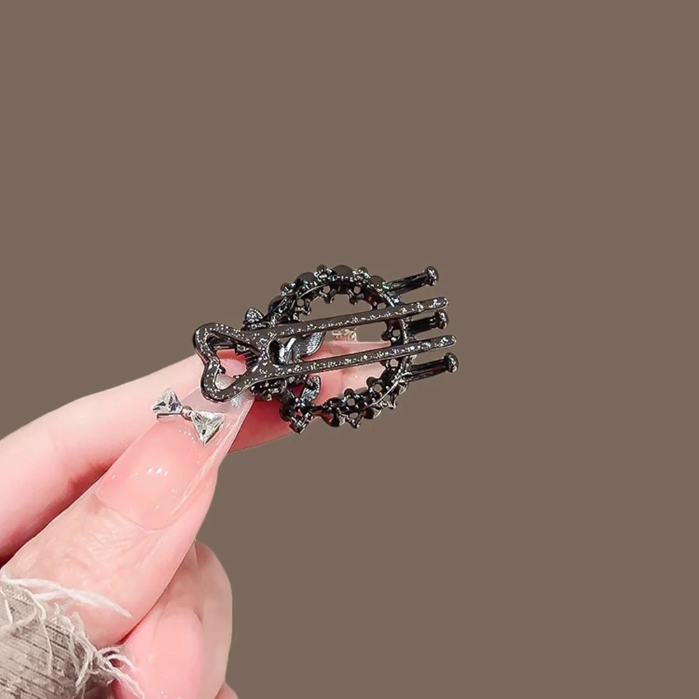 Épingles à cheveux papillon en perles et strass, griffes de luxe, tempérament queue de cheval, accessoires pour cheveux à la mode pour femmes, nouvelle collection