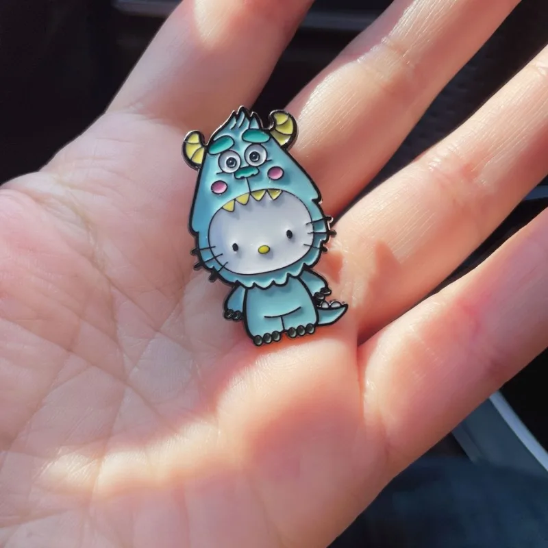 دبابيس كرتونية وحشية رائجة البيع، إكسسوارات شارات إبداعية رائعة ومخصصة