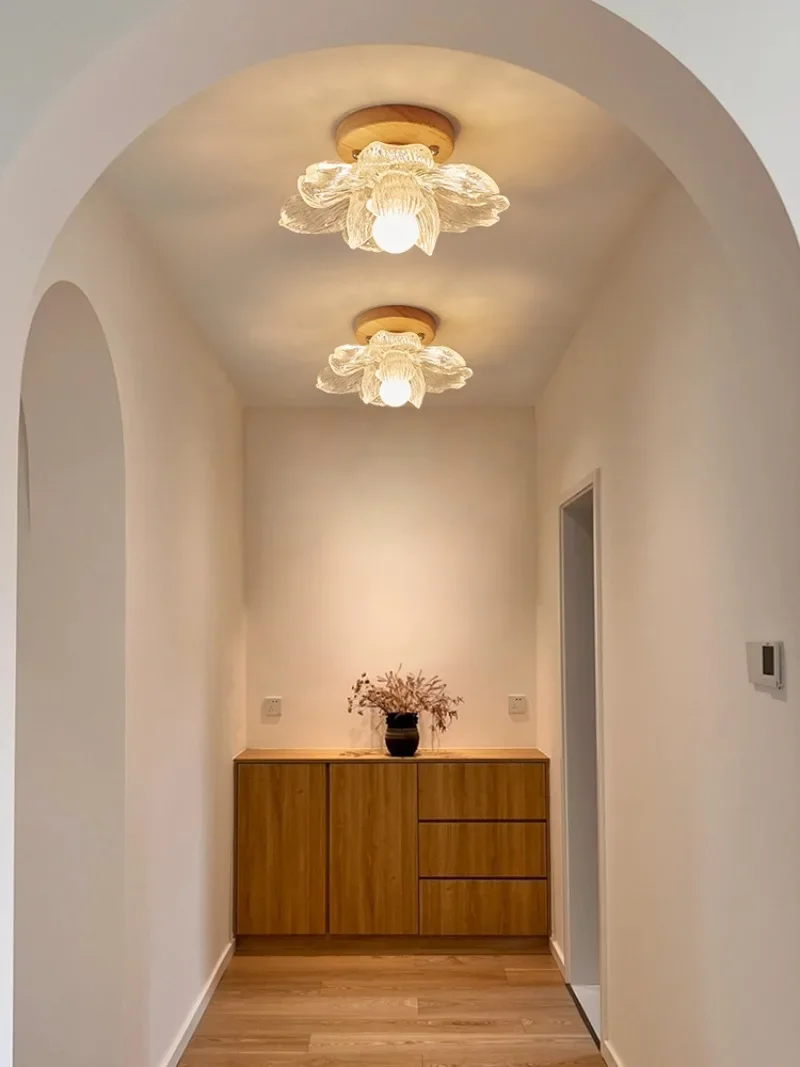 Plafon kayu bergaya Jepang, pintu masuk, bunga teratai mewah, balkon ruang ganti