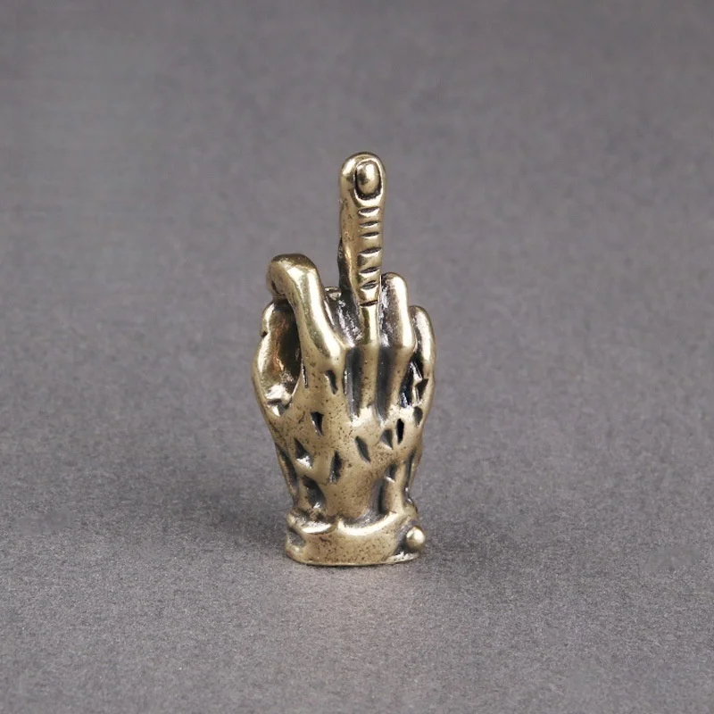 

Handmade Vintage Copper Vertical Middle Finger Hand Gesture Creative Brass Office Decoration Tea Pet Ornaments Car Decor Gifts