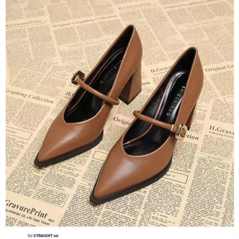 2026 Fashion Buckle Latch Sandal Leisure Pointed Toe Women's Shoes Shallow Shoes Comfortable Leather Shoes Baotou Sandal 6345 image 5