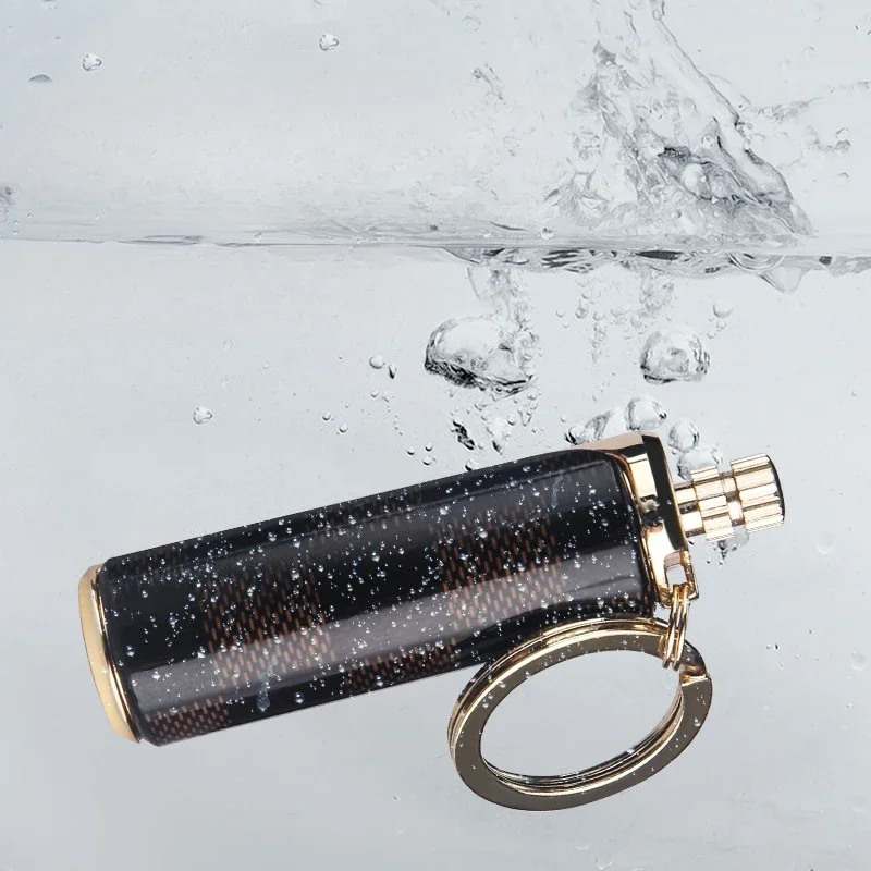 Outdoor Portable Kerosene Lighter, Friction Ignition, with Keychain, Exquisite, Creative and Fashionable Cigarette Lighter