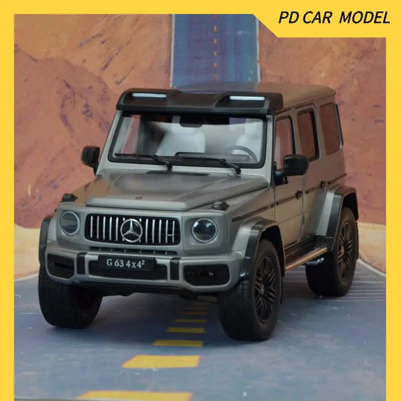 ISCALE Collectible 1:18 Scale Model G63 4*4 SUV Gift for friends and family