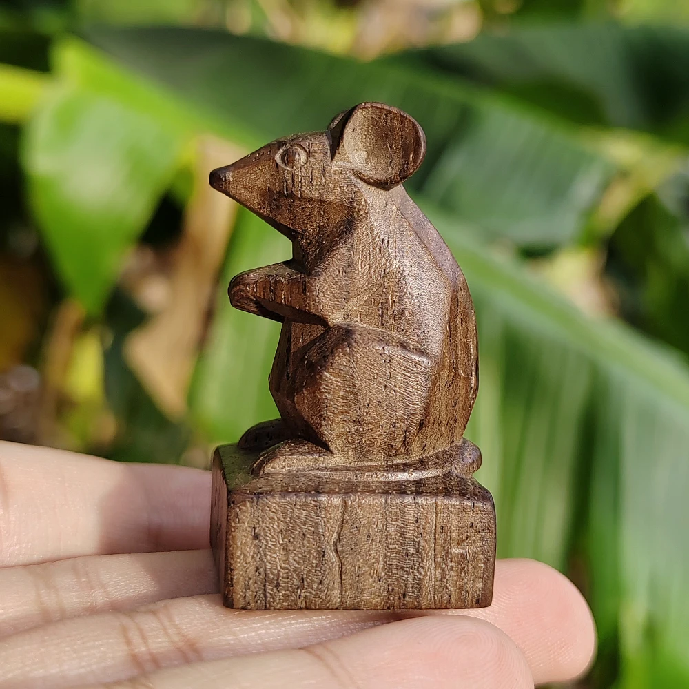 1.9 Inch Hand-Carved Wooden Mouse Ornament, Folk Art Style, Geometric Design, Animal Theme, Suitable for Office Decoration, Men's Gifts, Fireplace, Study Room, Birthday Gifts, Back-To-School Season Gifts, Christmas Decorations