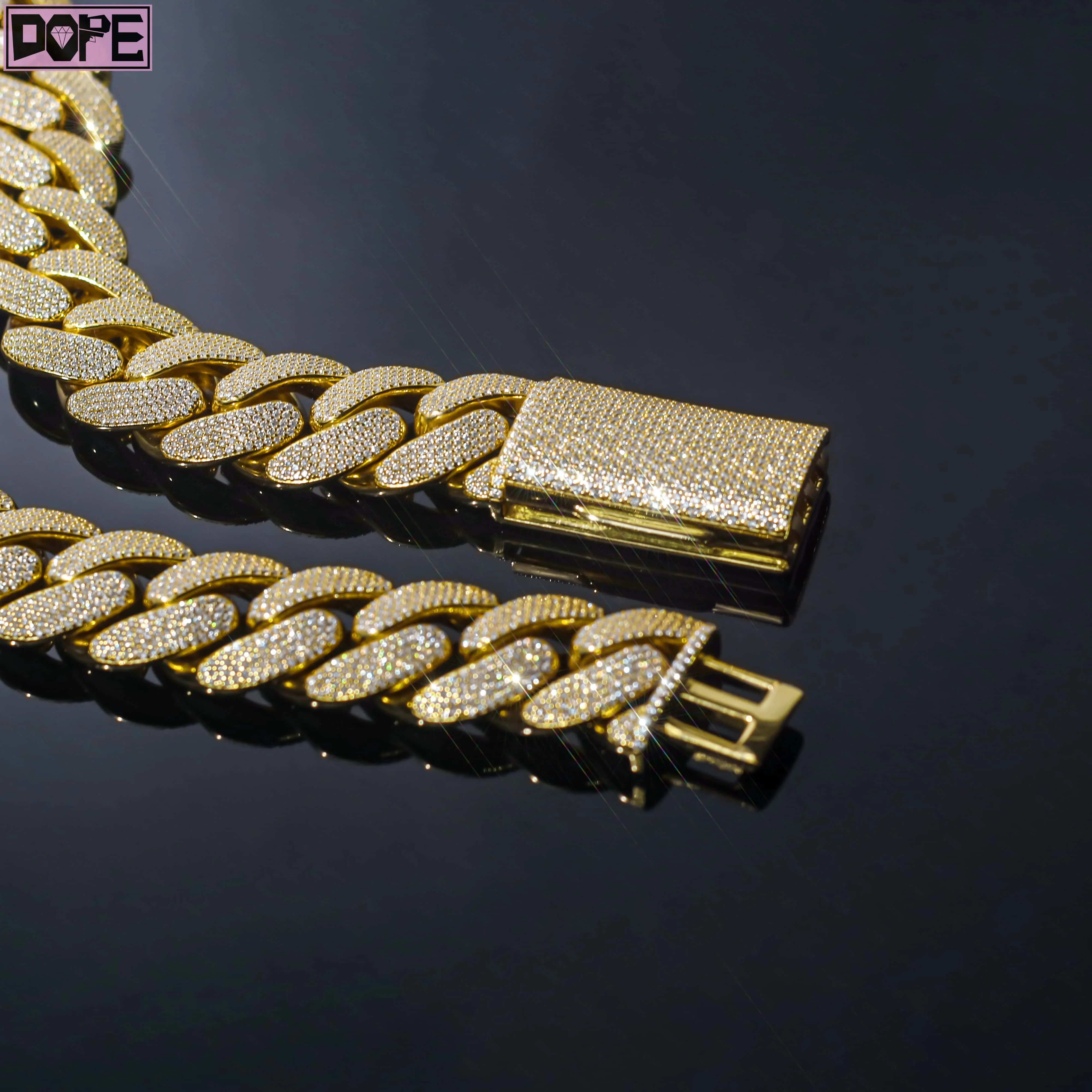 Cuban 22mm Link Chain Curb Borderless 925 Silver 18k Gold Plated VVS Iced Out Miami Moissanite Cuban Chain.
