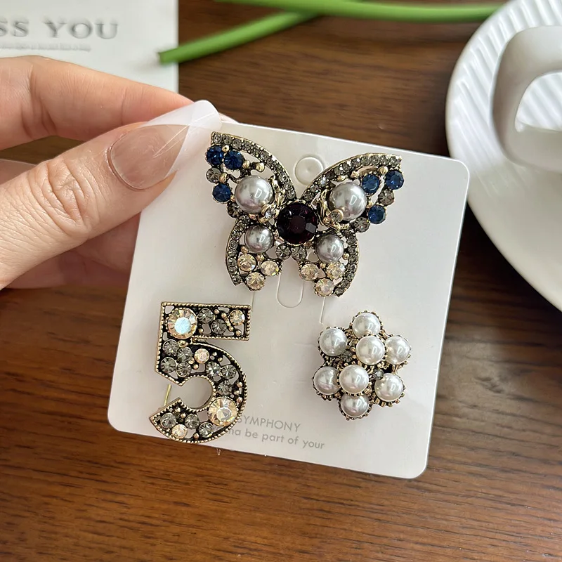 New Vintage High-end Pearl Butterfly Brooch Women Fashion Personality Fragrance Delicate Handbag Figure 5 Pin Exquisite Corsages
