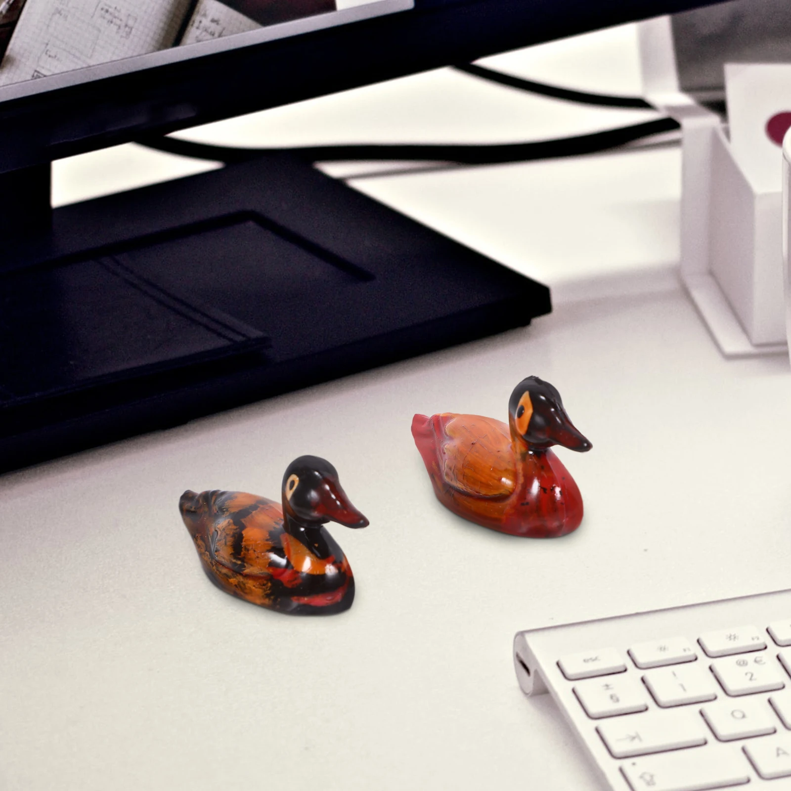 

2pcs 225inch Duck Statue Resin Love Birds Figurine Home Decor Desktop Adornment Fine Craftsmanship Versatile Gift