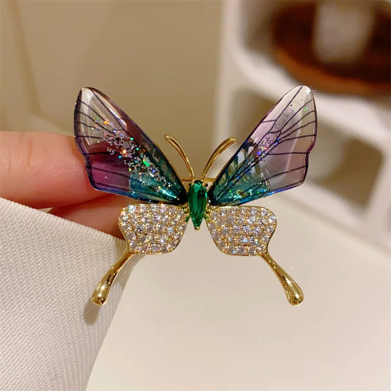 2024 Cz Vlinder Broches Pinnen Voor Vrouwen Paars Groen Kristal Insect Metalen Pinnen Badge Trendy Sieraden Geschenken