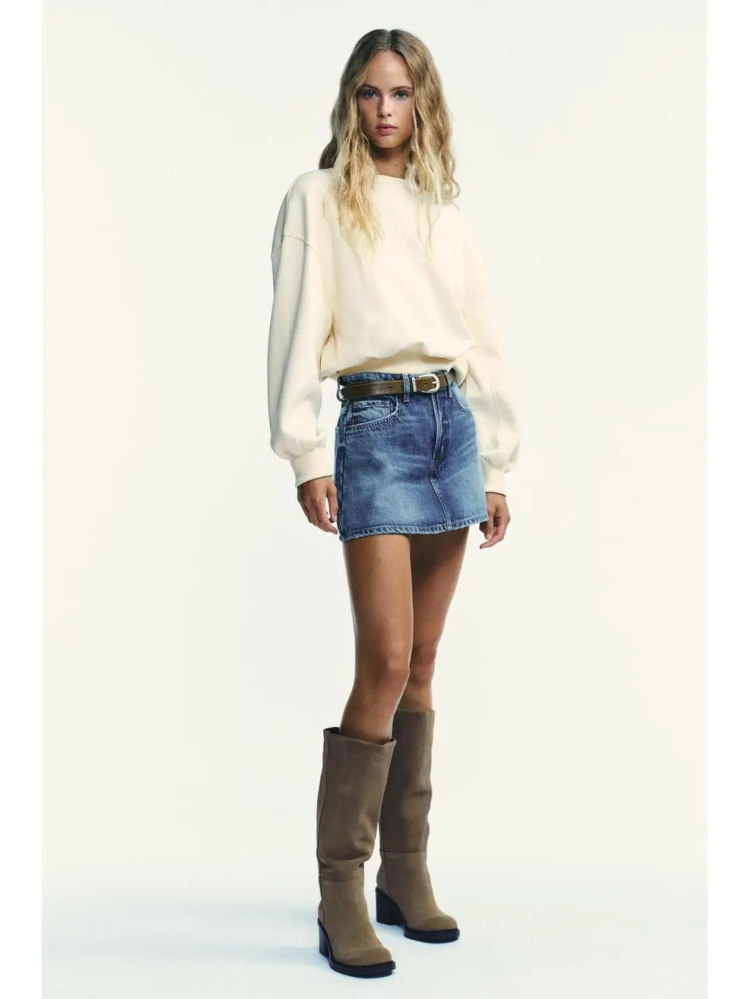 سترة فضفاضة مضلعة أساسية مستديرة Ne Long Sve Fce ملابس داخلية نسائية مقاس كبير لخريف 2025