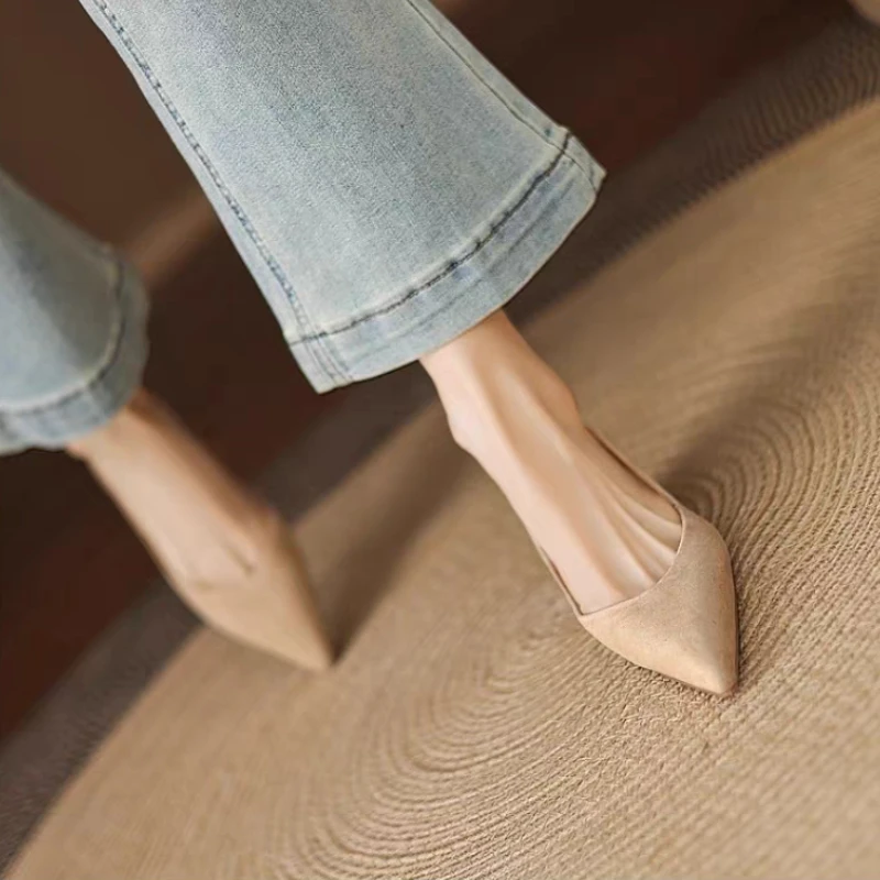 

Autumn New Lightweight Non-slip Casual Shoes 2025 Comfortable One-pedal Women's Flat Shoes Fashion Solid Color Women's Low Shoes