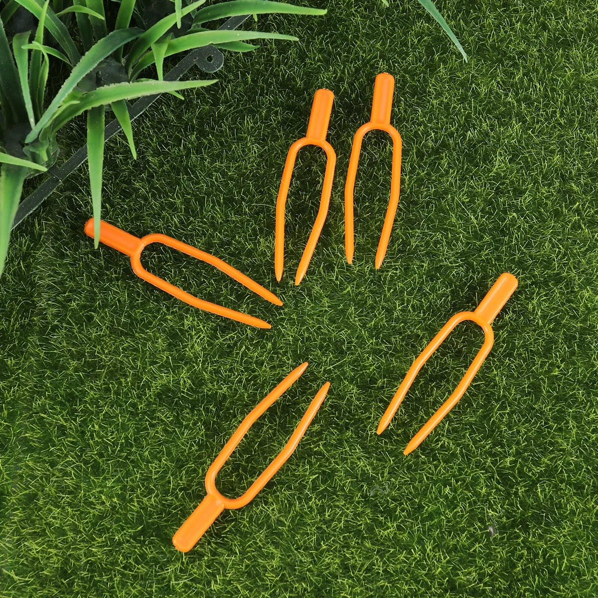 100 Pcs Growth-supporting Plant Clips Securing Strawberry Planter Invisible Planting Fork Stalk Fixing Cork Plants