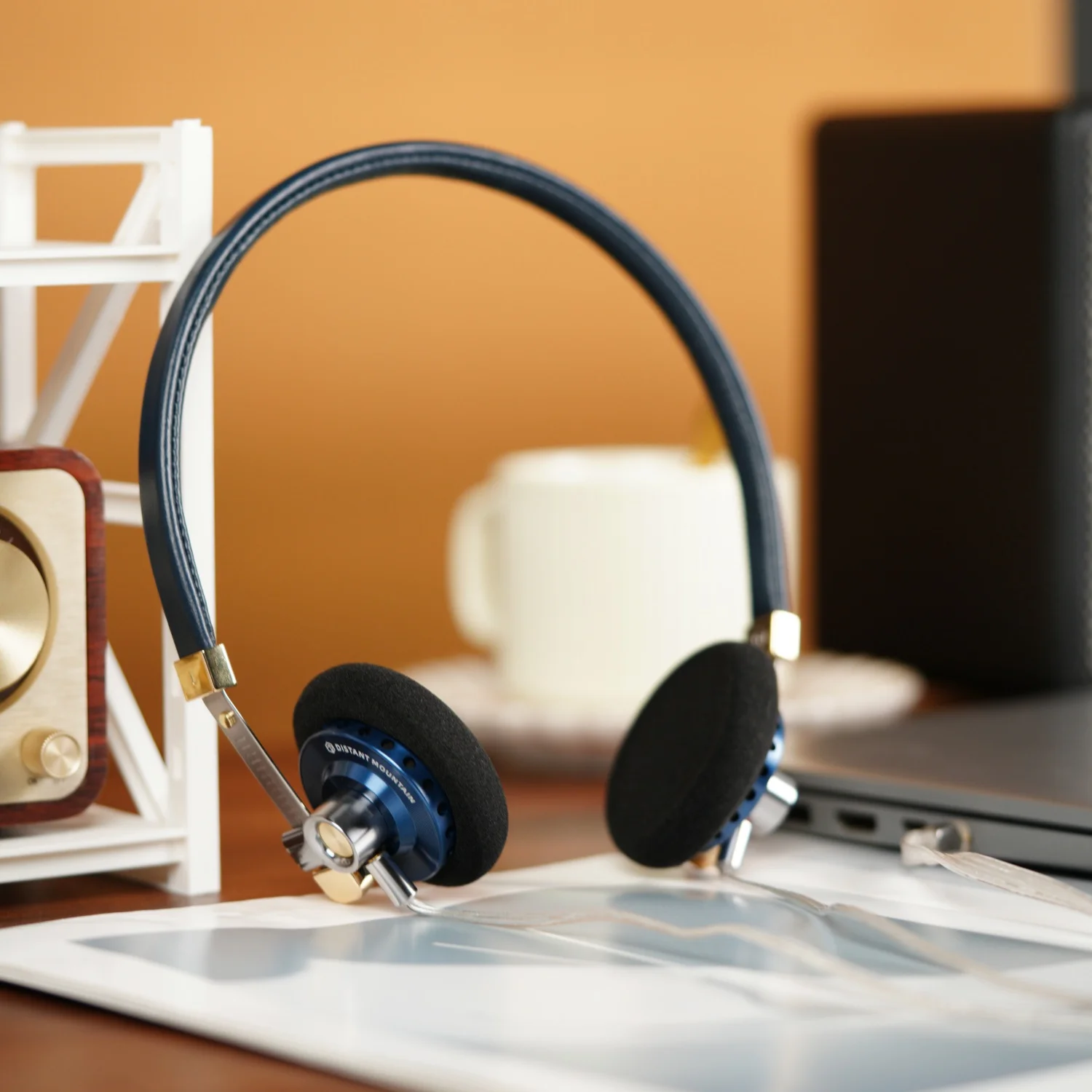 Roseselsa Distant M… - image