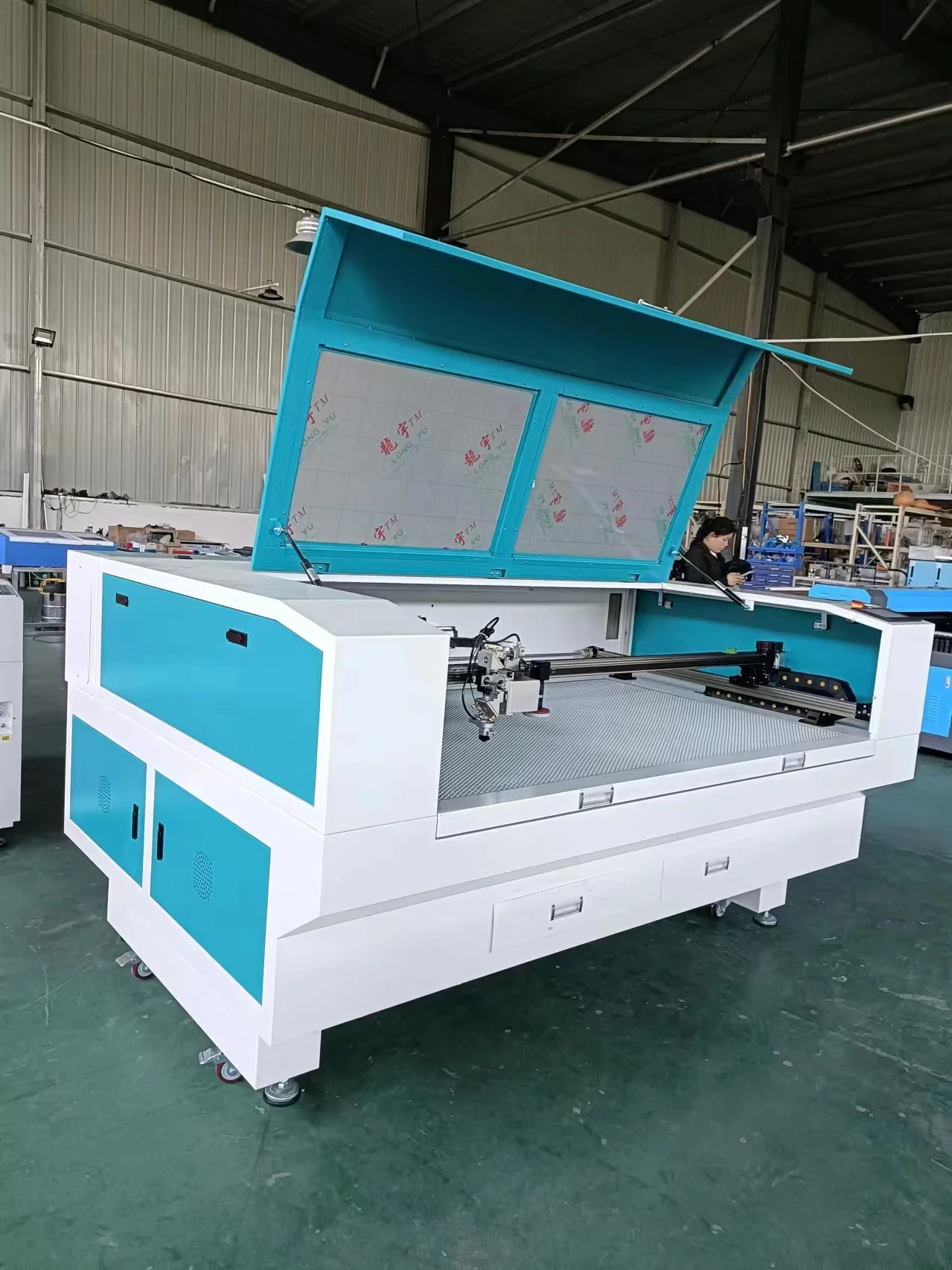 TLF Hoge snelheid Co2-markering Graveer- en snijmachine 9060 1390 1610 60w 80w 90w 100w 130w 150w