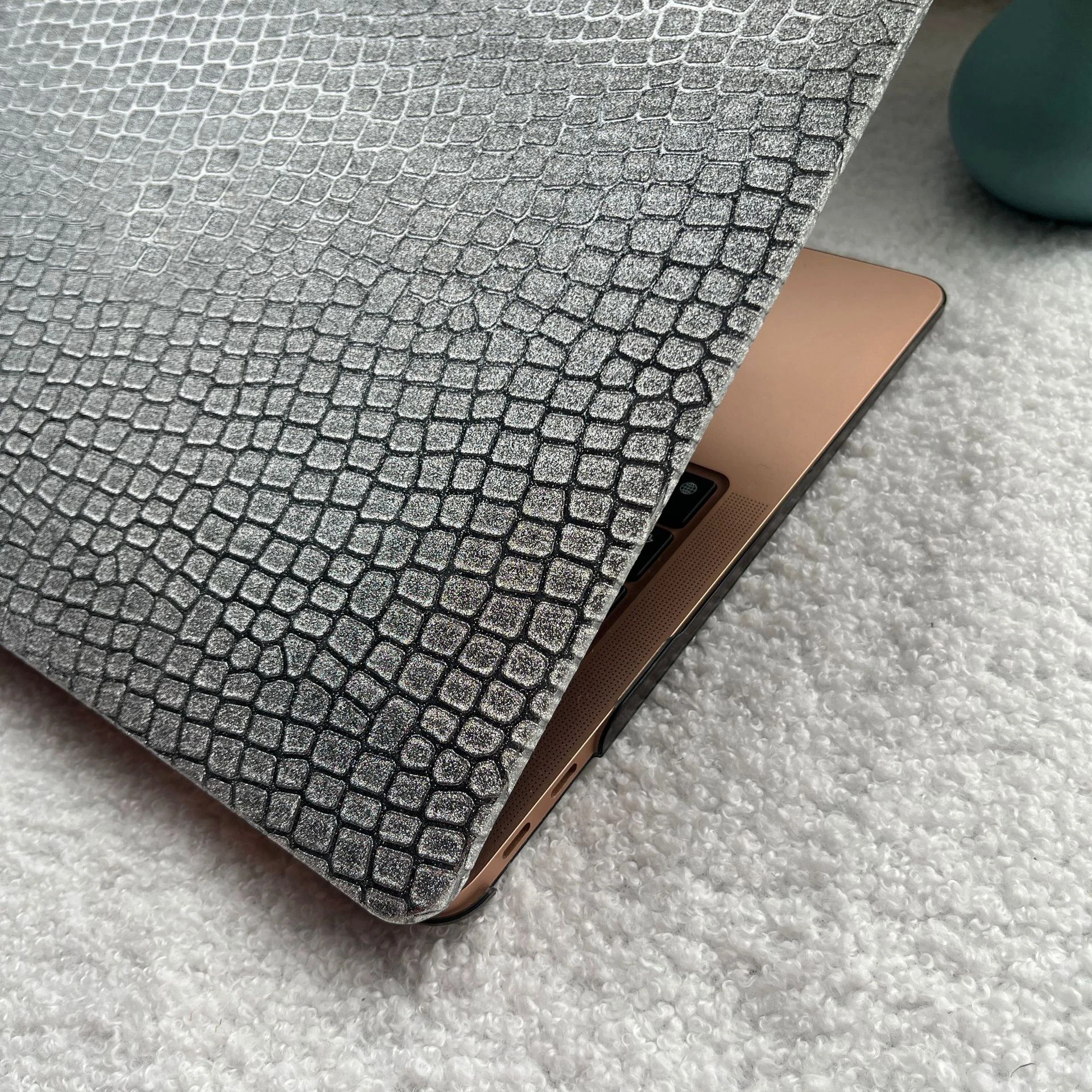 Luxury Diamonds Grey MacBook Case, Crocodile Laptop Case for MacBook Air 13 Macbook Pro 13 16 14 15 A1990 With Cutting Out Logo