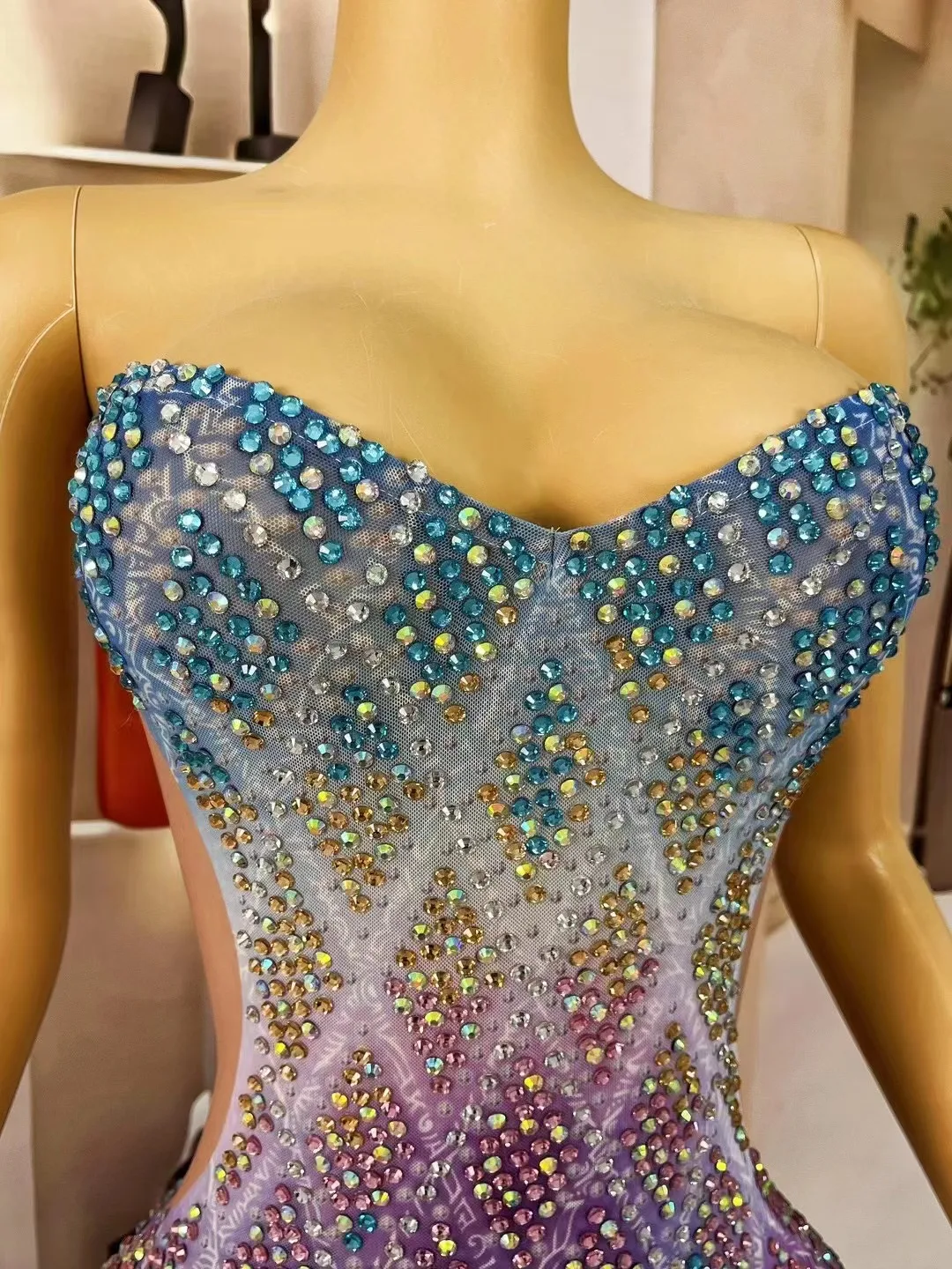 Sexy podium elegante jurk sprankelende kleurrijke strass tube jurk vrouwen avondfeest vieren outfit fotoshoot kostuum