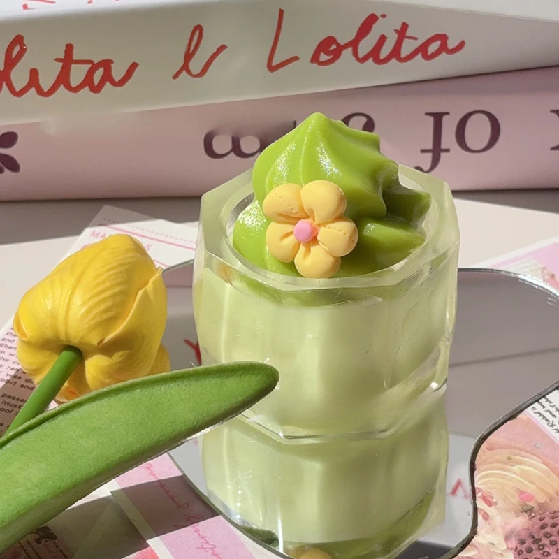 Entzückendes Erdbeer-Milchshake-Getränkebecher-Spielzeug; Weiches TPR-Dessert-Nassspielit für Kinder; Ideales Geschenk für Mädchen