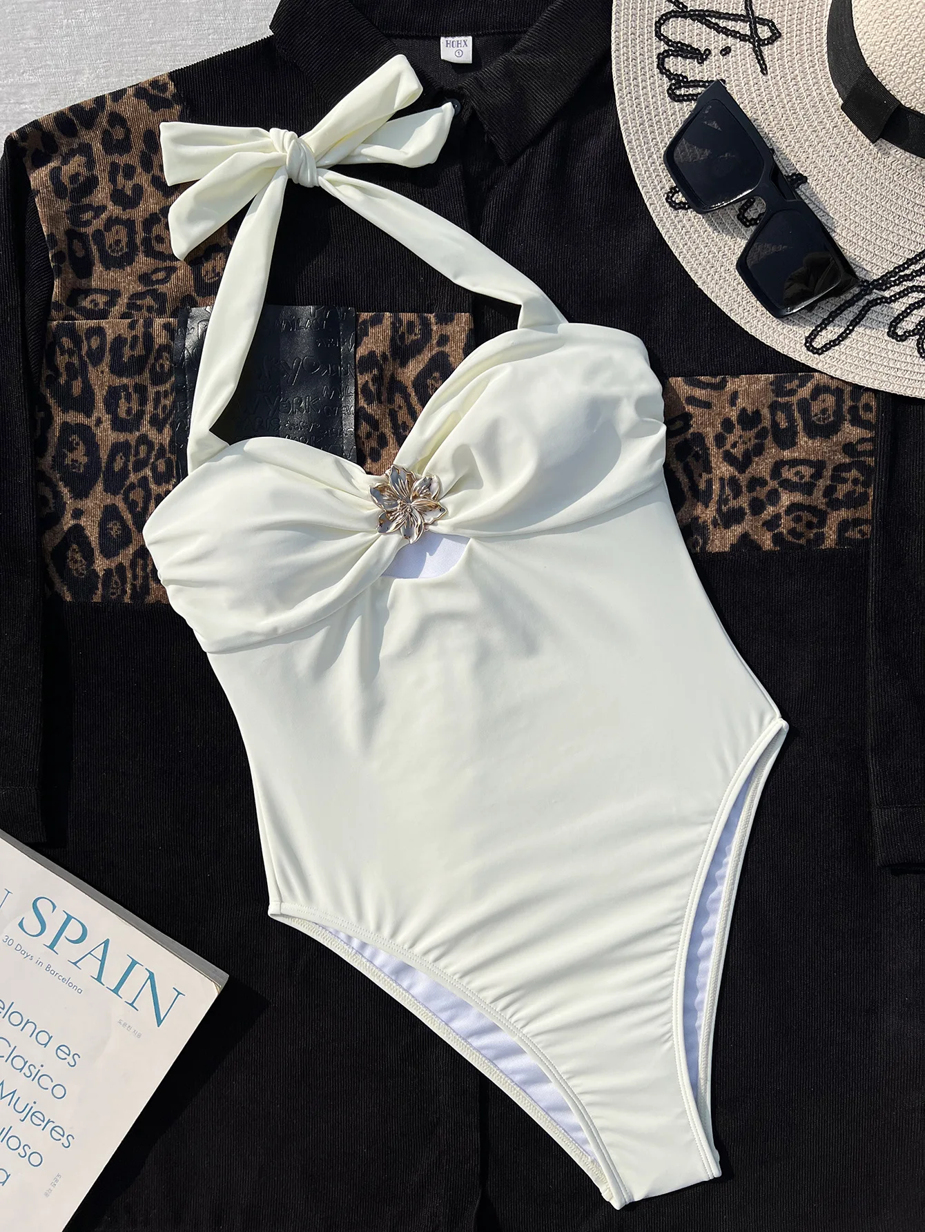 

Sexy Halter One Piece Swimsuit Women Metal flower Push Up Swimwear Female High Leg Cut Padded Bather Backless Bathing Suit