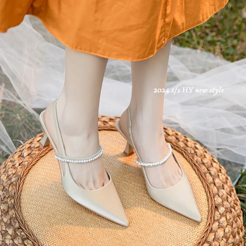 

2024 Pointed Slim Heel High Heel French Single Shoes Bridesmaid's Shoes with Water Diamond Style Straight Line Wrapped Sandals