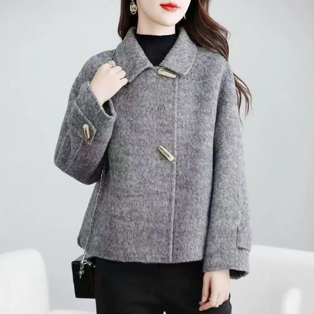 

Высококачественная двусторонняя куртка, женская осень-зима 2026, новая верхняя одежда, короткое шерстяное пальто, простое пальто с роговыми пуговицами, женский топ