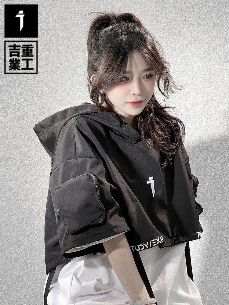 Women Crop Top Jacket Hoodies Summer Functional Style Hooded Shawl Short Jacket For Men And Women, Loose And Casual Multi Pocket