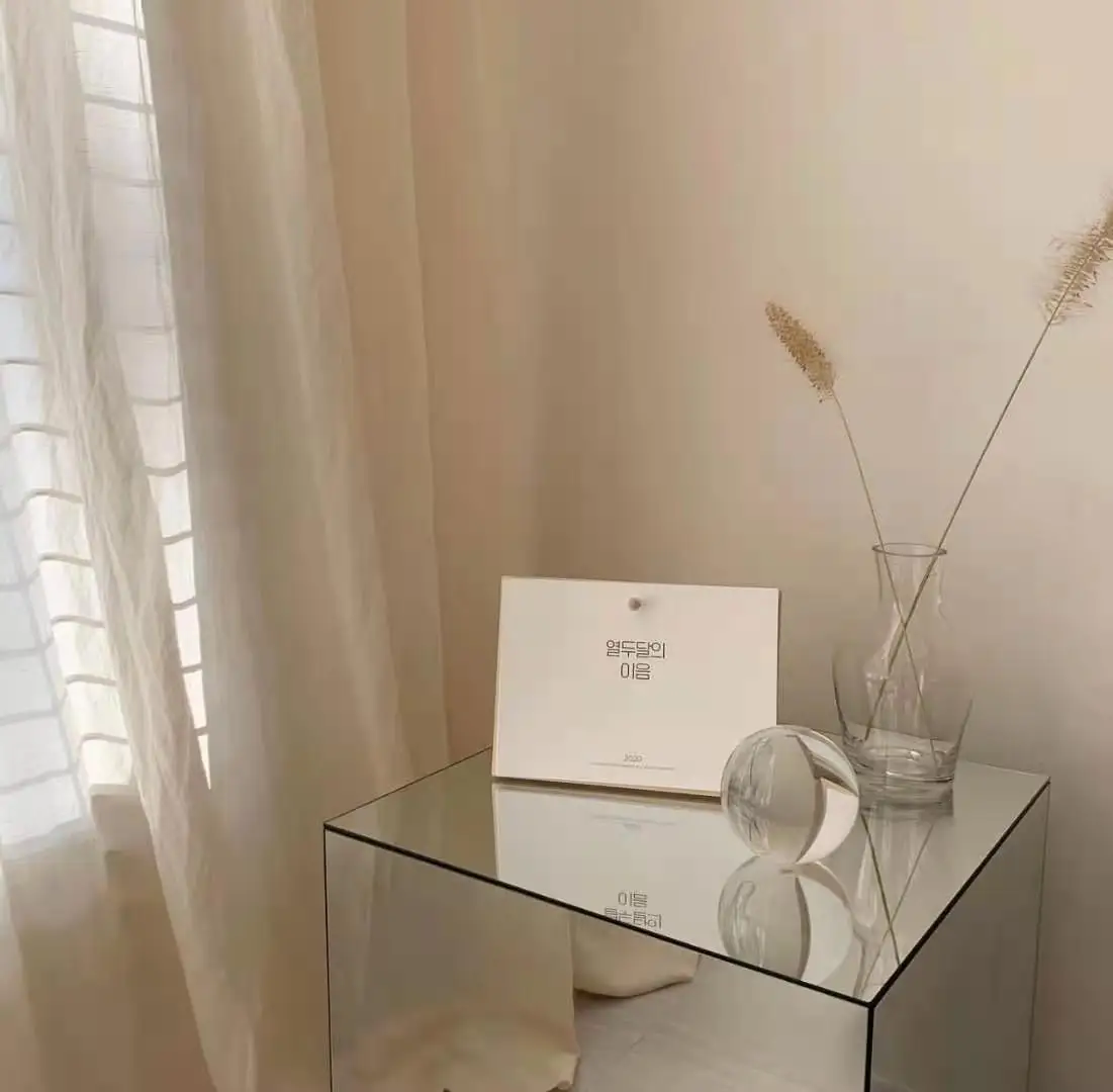 Square glass mirror table bedside table blogger the same photo props acrylic edge several furniture