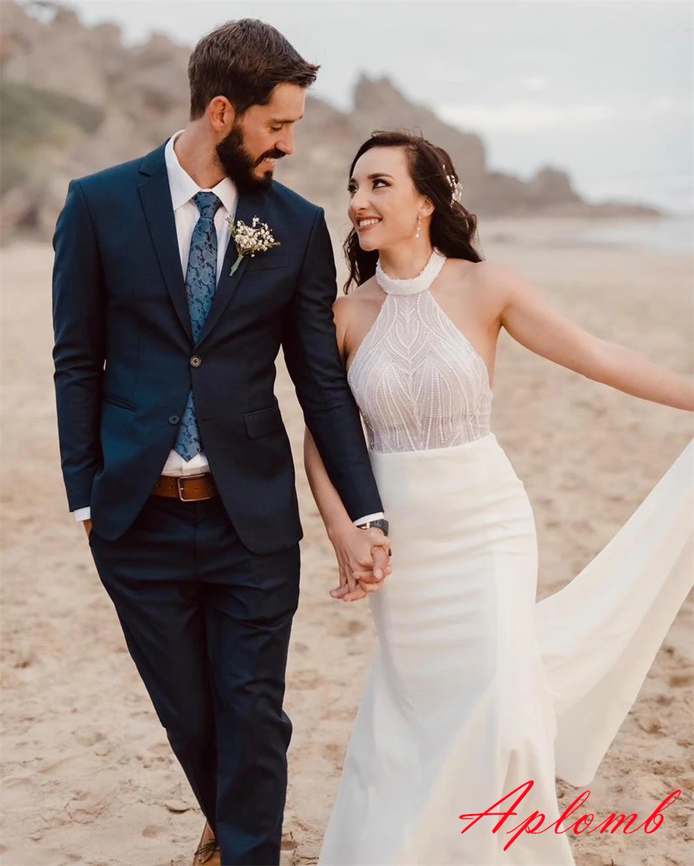 Customized Elegant White Jersey Wedding Dress Simple Strapless Halter Bridal Gowns Chapel Train Buttons Back Vestido De Novia