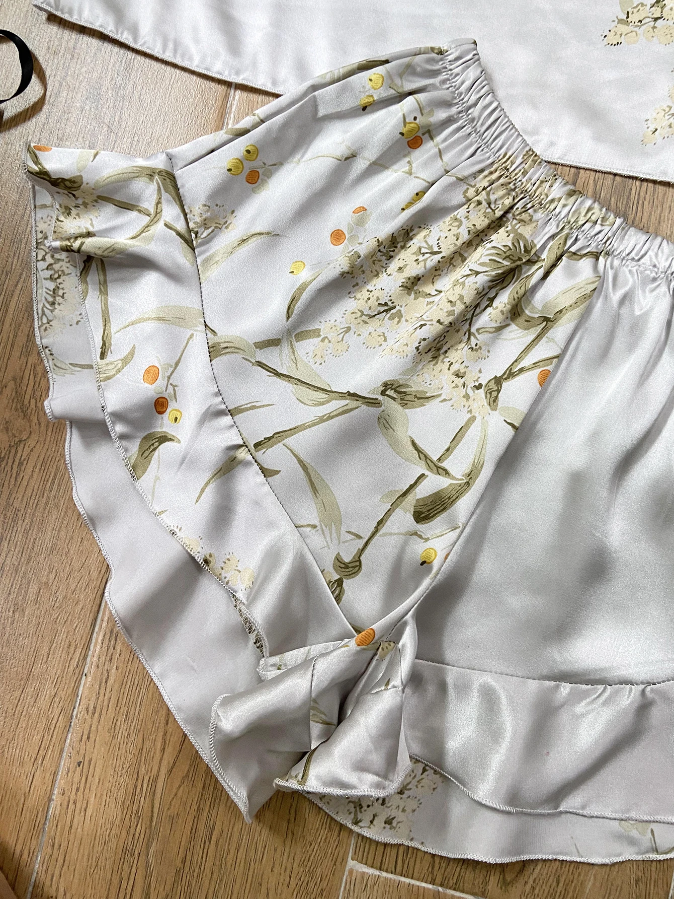 Elegante Cami-Tops mit Blumendruck, Rüschensaum, Shorts, Pyjama-Set, Damen-Nachtwäsche, Loungewear – Detail 18