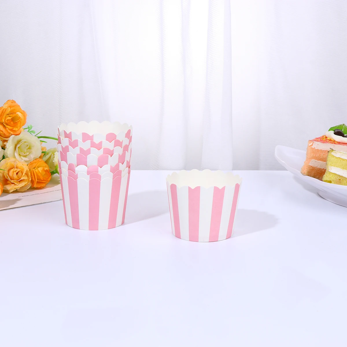 

150 Pcs Cake Tray Cup Round Paper Cups Party Muffin Dessert Holder Cupcake Baking