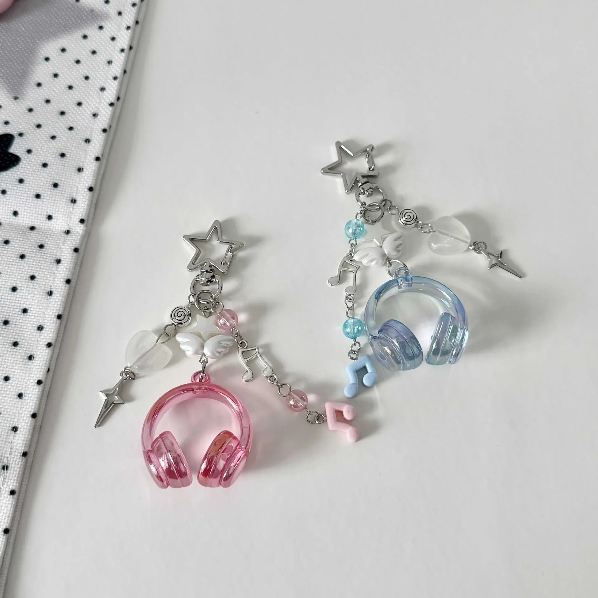 Gradient Color Music Earphone Beaded Keychain Creative Mini Headset Pendant Keyring Decorative Key Chain Lanyard for Bag