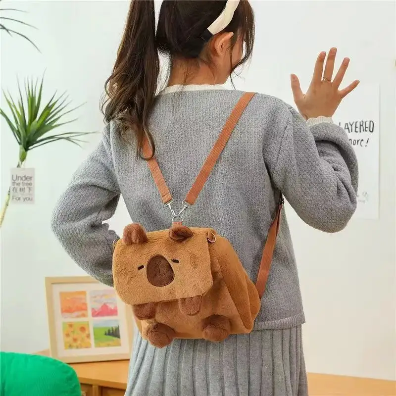 Pluszowy plecak z kapybarą z kreskówki, prosty wzór zwierzęcy, torba na ramię do szkoły, włochata kapybara, torba z klapką, damska torba na ramię.