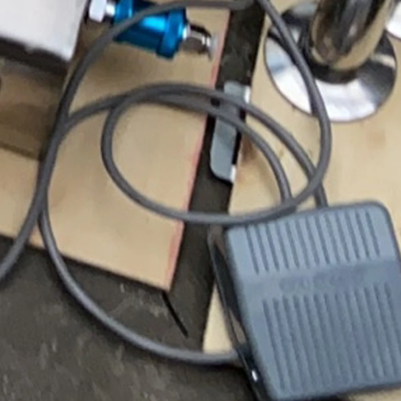 

Pneumatic Liquid Filling Machine Sprays wine drinks Perfume Bottle Dispenser Filler Cooking Oil Filling Machine