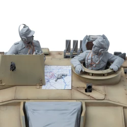 1/16 Resin unpainted model kit, military theme, German tank crew unassembled and unpainted GK
