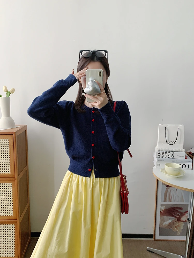 

UVPU Snow White Princ Sle Knitted Top Women's k Blue Red Button Long Sve V-Ne Vintage Waist-Cinching Open Cardigan