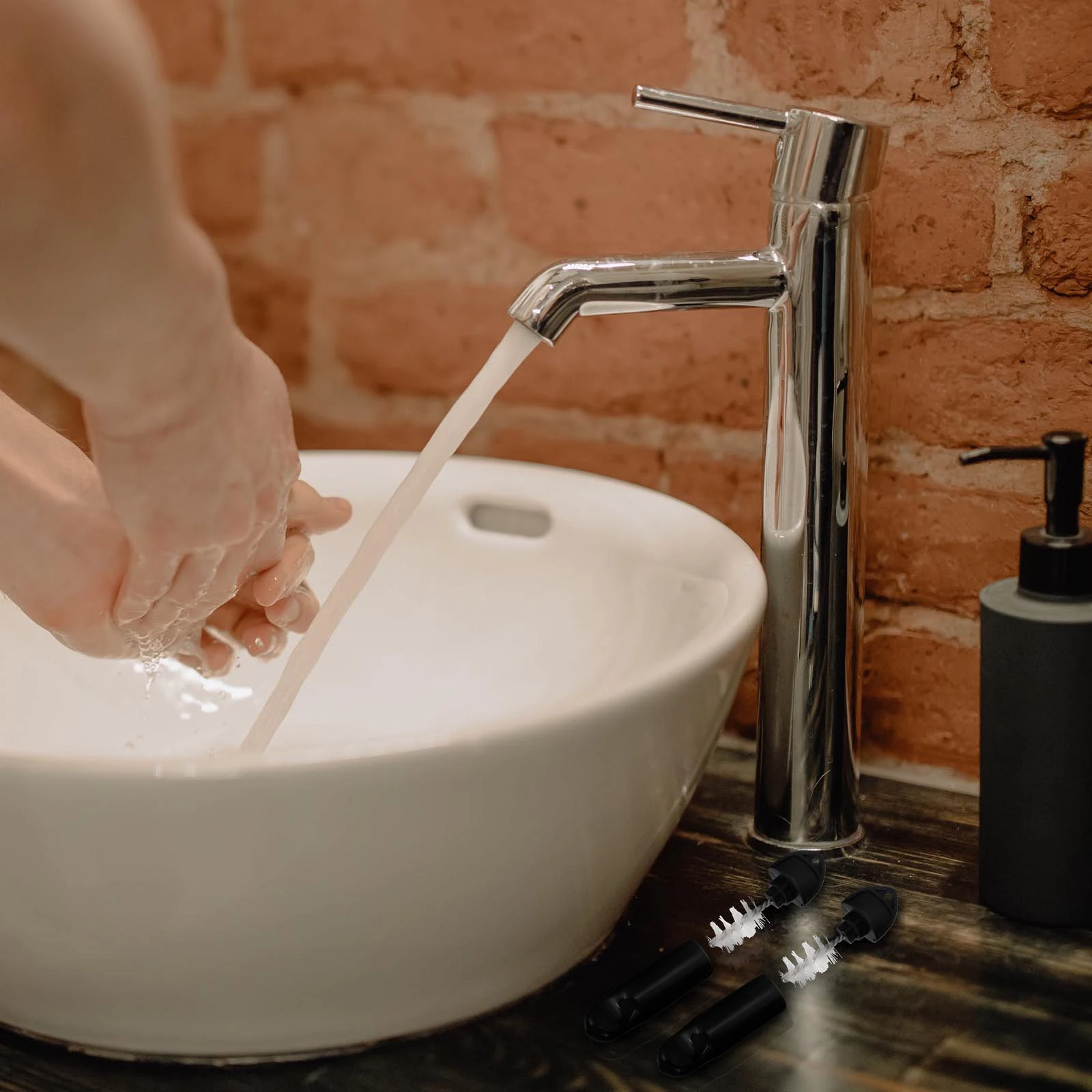 

1 set 1 Set Tap Covers Draft Beer Plug Kit Faucet Brush For Keg Line Cleaning Beer Accessories Faucet Cleaning Tools