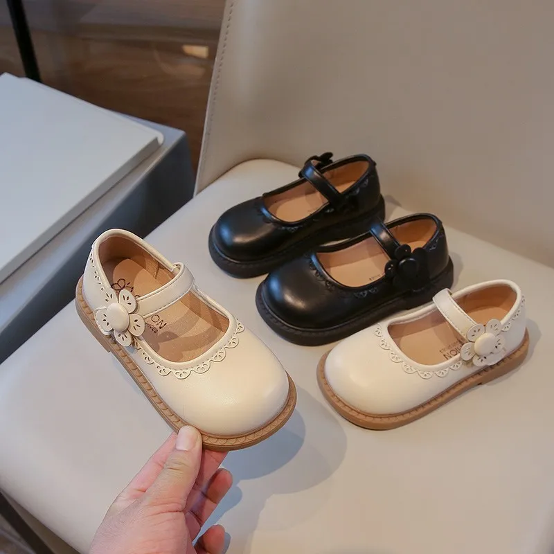 

2026 Hot Sale Girl Mary Jane Shoes Hollow Flower Kids Leather School Shoes Princess Party Children Causal Flat Shoes Black Beige