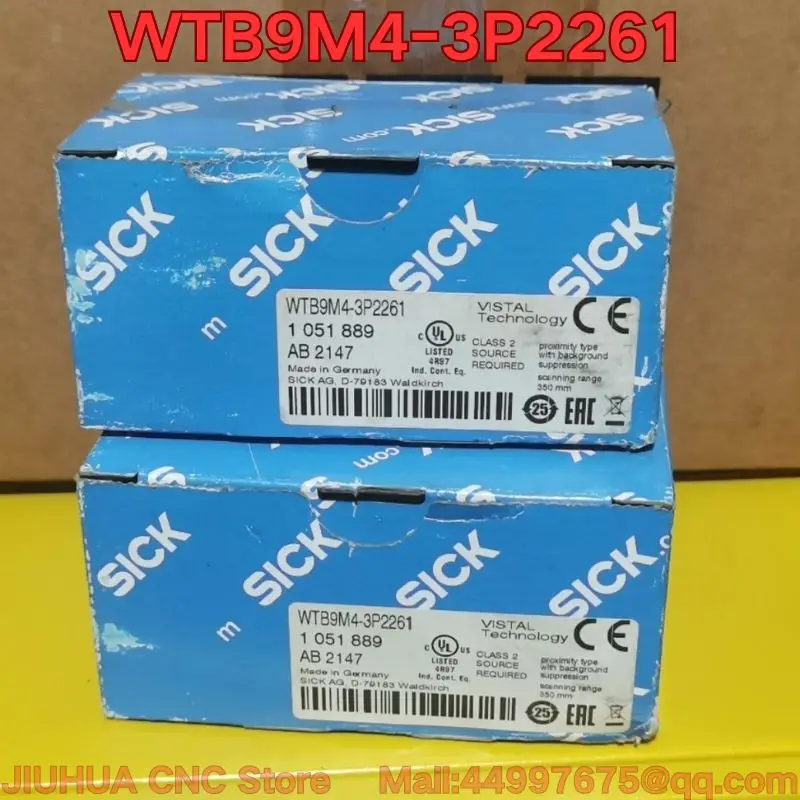 Brand new WTB9M4-3P2261 photoelectric sensor