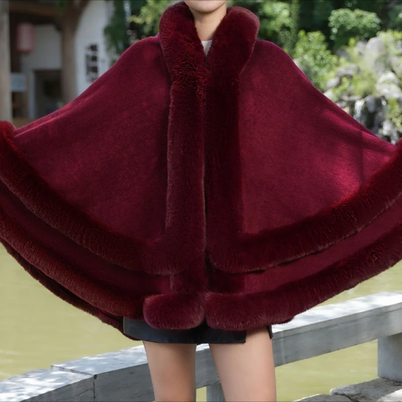 Fall/Winter 2025 Fashion Elegant Women's Imitation Fur Coat Loose Knitted Cloak
