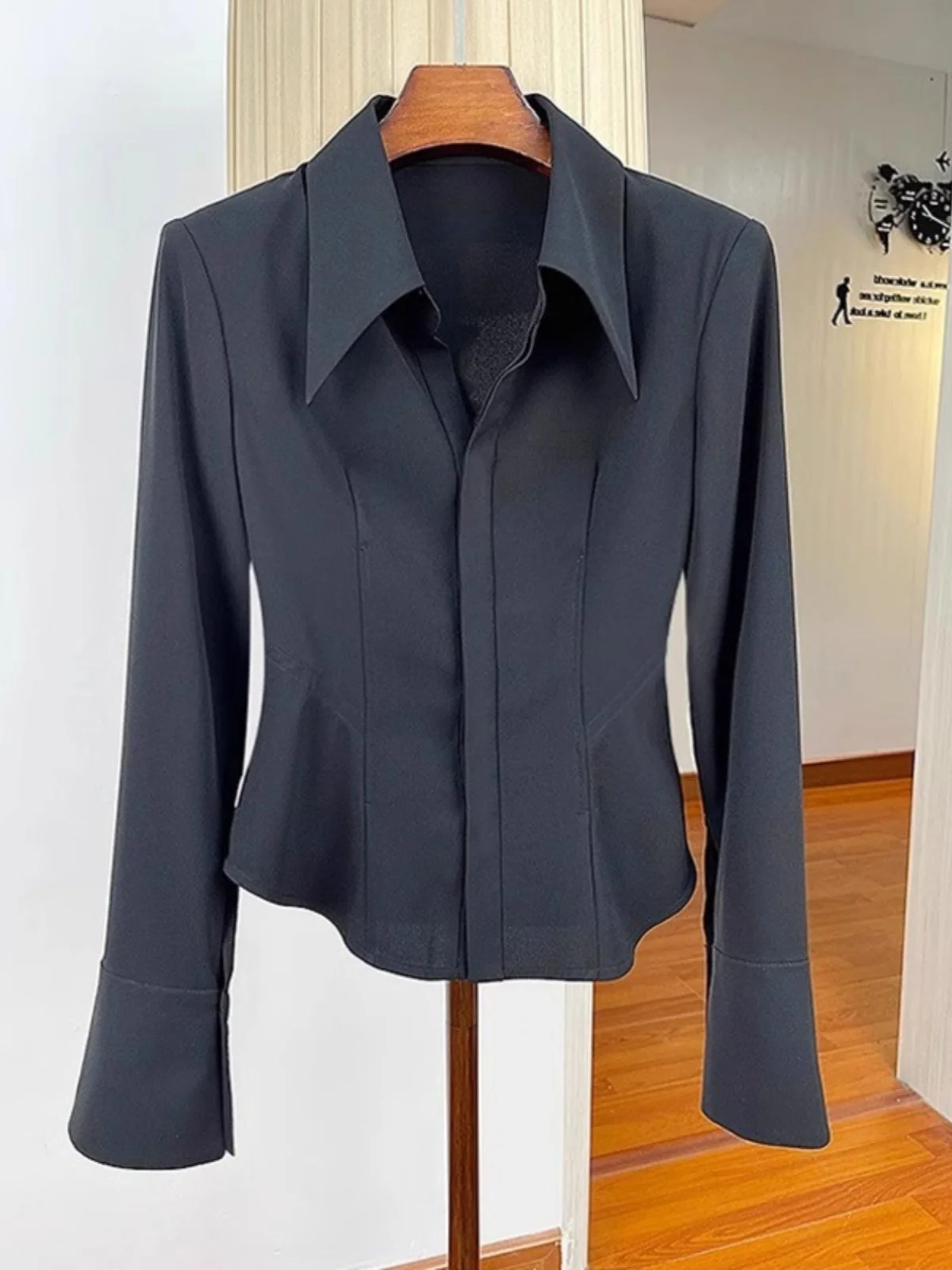 Dragon Fruit Colored Short Shirt Women's Business Casual Style Slim Fit Top Korean Version Long Sleeve Pure Color  Collar view 3