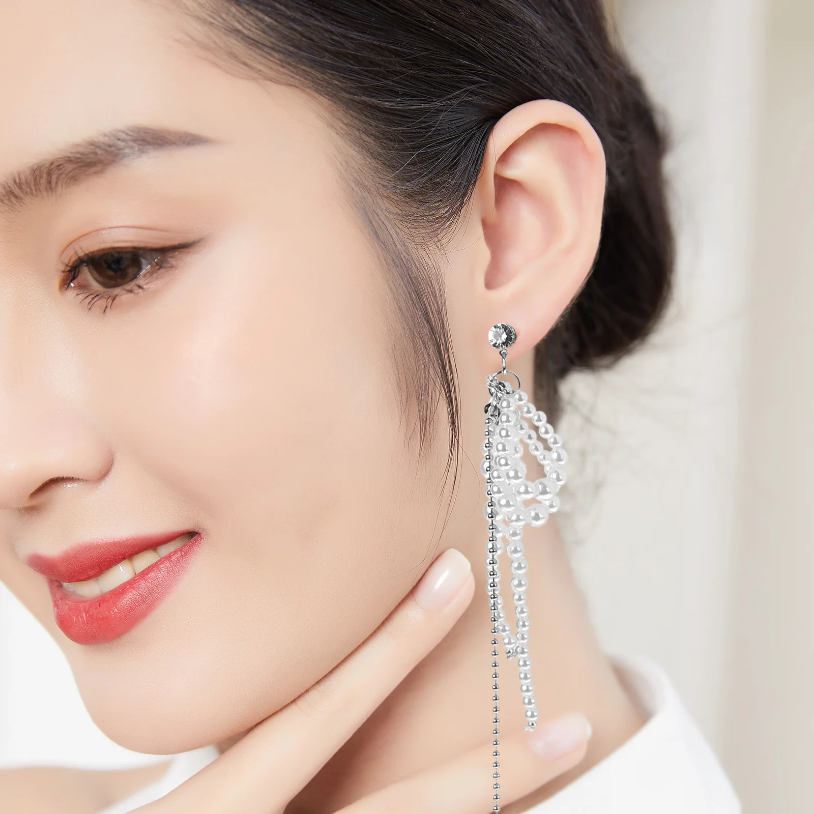 

1Pair Pearl Bow Earrings Women Studded Jewelry Simple Fashion Accessories Wedding Party Date Cute Girls Earrings
